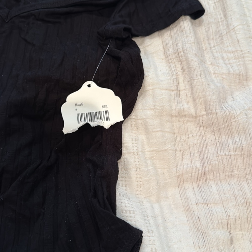 Black V-Neck Women's Top - Picture 3 of 3